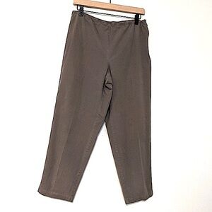 Eileen Fisher Casual Cropped Pants size Medium